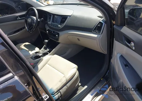 2018 Hyundai Tucson Value z USA, uszkodzony, nr VIN KM8J33A25JU684787